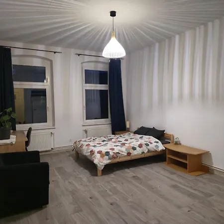 Cozy And Renovated In The Heart Of The